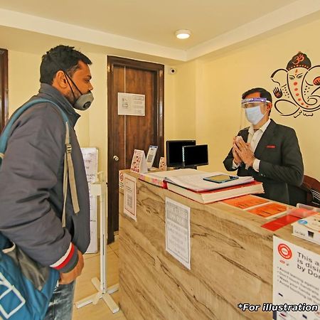 Oyo Hotel Apple Inn Surat Dış mekan fotoğraf